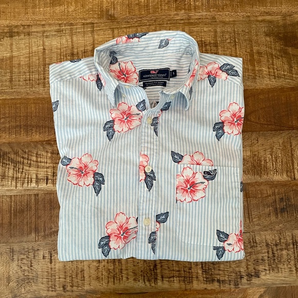 Vineyard Vines Other - Vineyard Vines Hibiscus Stripe Short Sleeve Shirt
